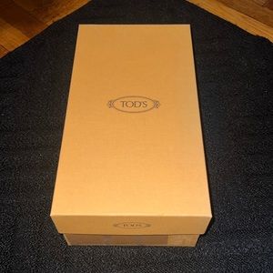 Tod's collectible men's shoebox